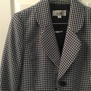 LeSuit Womens  pantsuit size 12 navy and white